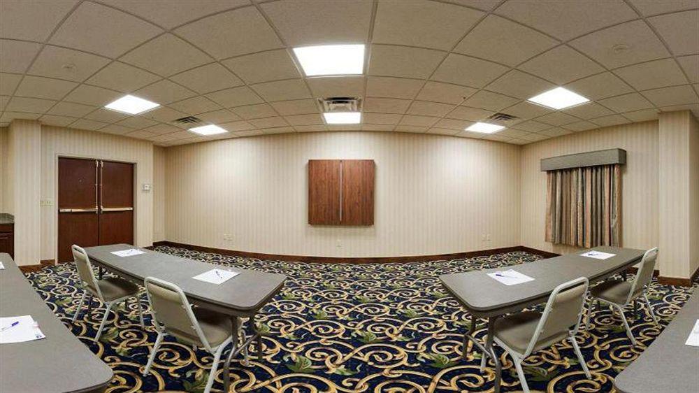 Holiday Inn Express & Suites Midwest City By Ihg Exterior foto