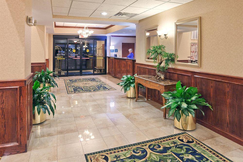Holiday Inn Express & Suites Midwest City By Ihg Interior foto