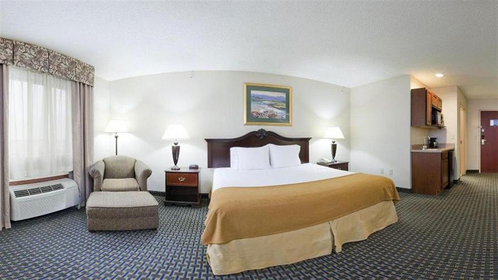 Holiday Inn Express & Suites Midwest City By Ihg Exterior foto